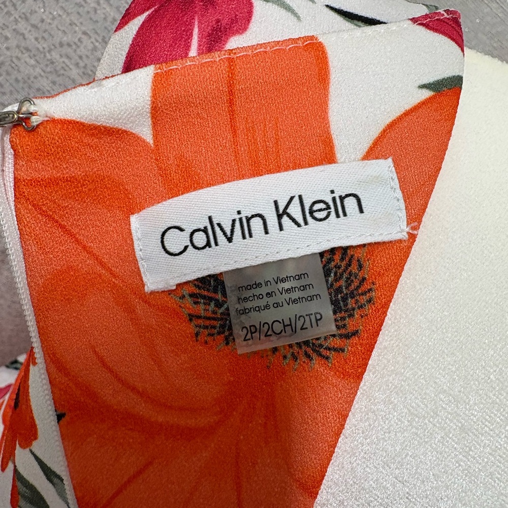 Calvin Klein Floral Print Hibiscus Belted
A Line Sleeveless Midi Dress Size 2 - Picture 9 of 11